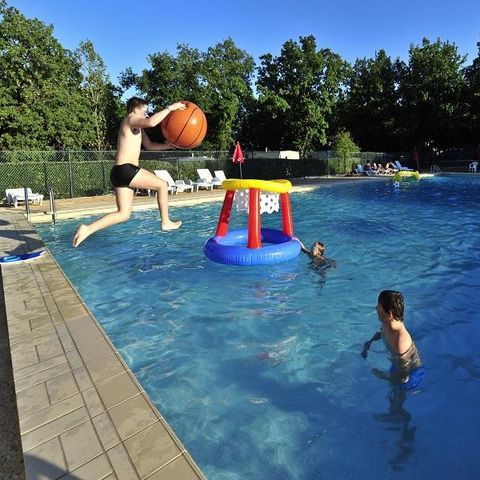 Camping Le Picouty - Camping Lot - Image N°2