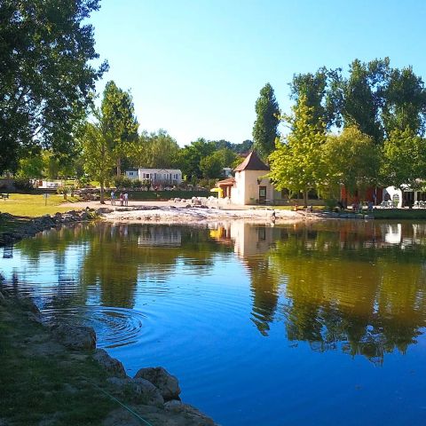 Camping pêche les Etangs de Plessac  - Camping Dordogne
