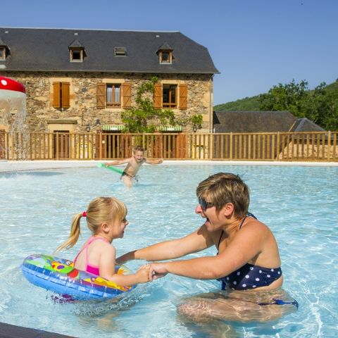 Camping Ushuaïa Villages Rives d'Olt et Aubrac - Camping Aveyron - Image N°2