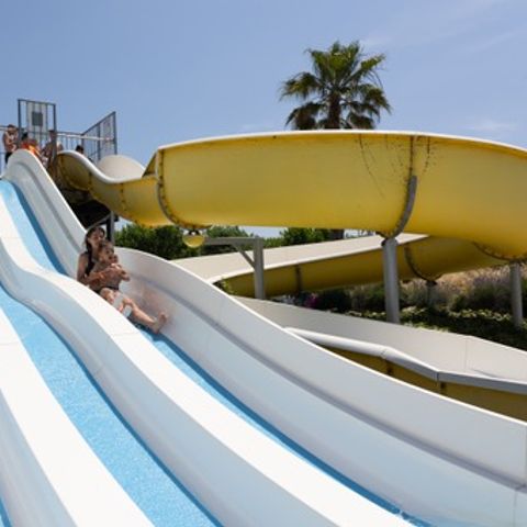 Camping Resort Els Pins Camping Resort Els Pins - Camping Barcelone - Image N°5