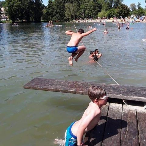 Camping Paradis Aubeterre sur Dronne - Camping Charente - Image N°3