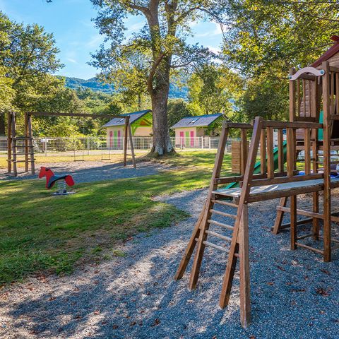 Camping Paradis Ombre des Tilleuls Camping Paradis Ombre des Tilleuls - Camping Hautes-Pyrénées - Image N°3