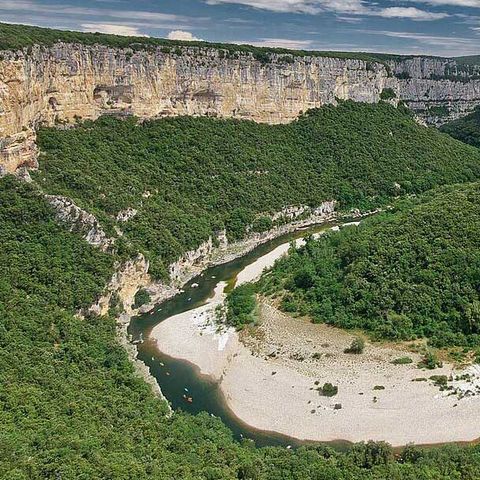 Camping Les Dolmens - Camping Gard