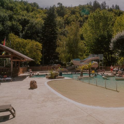 Flower Camping Le Pont du Tarn - Camping Lozere