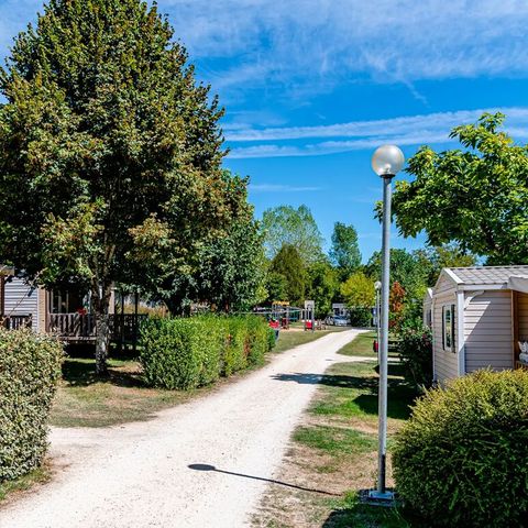 Flower Camping  Le Tiradou - Camping Dordogne - Image N°5