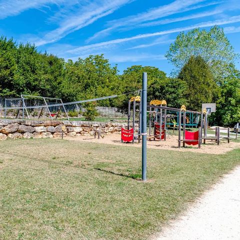 Flower Camping  Le Tiradou - Camping Dordogne - Image N°3