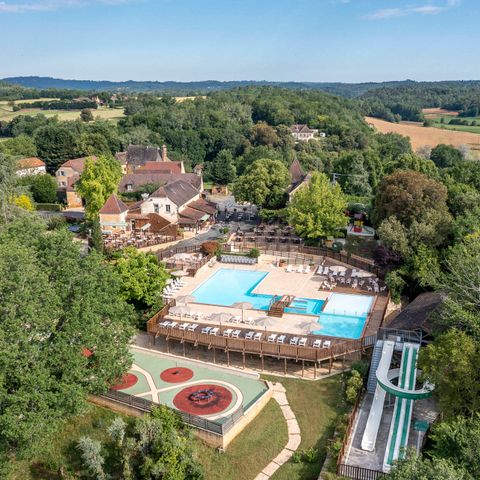Camping Romanée - Les Grottes De Roffy Camping Romanée - Les Grottes De Roffy - Camping Dordogne - Image N°3