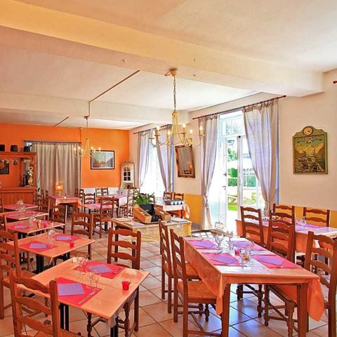 Camping Du Chateau De Leychoisier Camping Du Chateau De Leychoisier - Camping Haute-Vienne - Image N°4