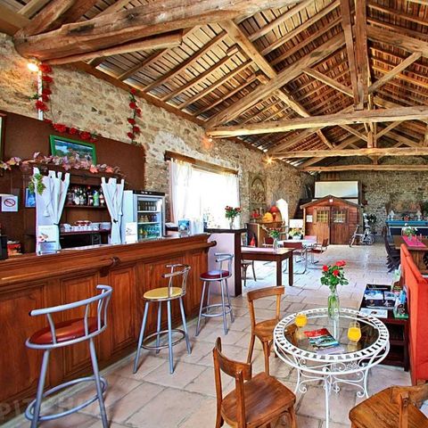 Camping Du Chateau De Leychoisier Camping Du Chateau De Leychoisier - Camping Haute-Vienne - Image N°3