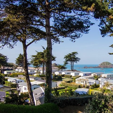 Camping Les Chevrets Camping Les Chevrets - Camping Ille-et-Vilaine - Image N°2