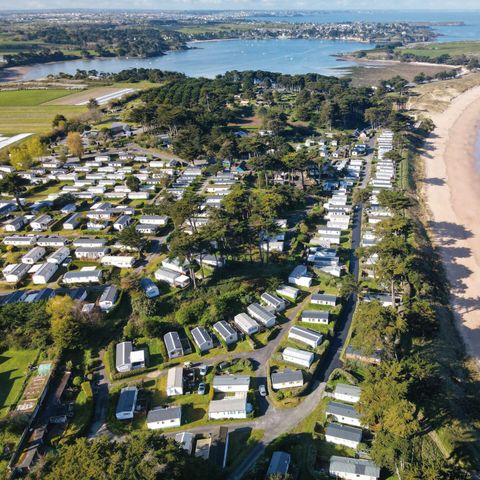 Camping Les Chevrets - Camping Ille-et-Vilaine - Image N°2