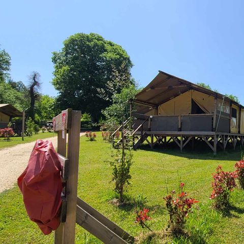 Camping Ushuaïa Villages Le Domaine Du Bois Coquet Camping Ushuaïa Villages Le Domaine Du Bois Coquet - Camping Dordogne - Image N°2