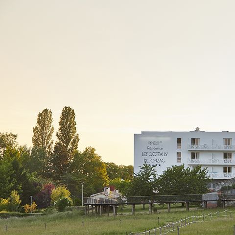 Résidence Les Coteaux de Jonzac Résidence Les Coteaux de Jonzac - Camping Charente-Maritime - Image N°2