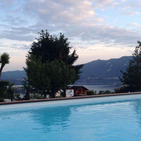 Camping Royal Pettenasco Camping Royal Pettenasco - Camping Novare - Image N°2