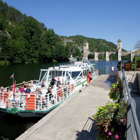 FranceComfort Le Lac Bleu FranceComfort Le Lac Bleu - Camping Lot - Image N°4
