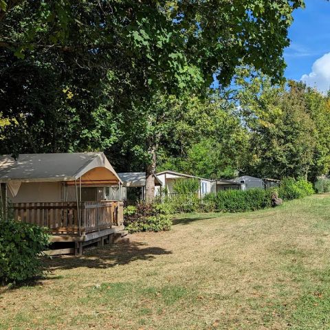 Camping Dordogne Les Cinq Châteaux - Camping Dordogne - Image N°2